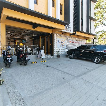 Sunny Day Residences Антиполо Экстерьер фото